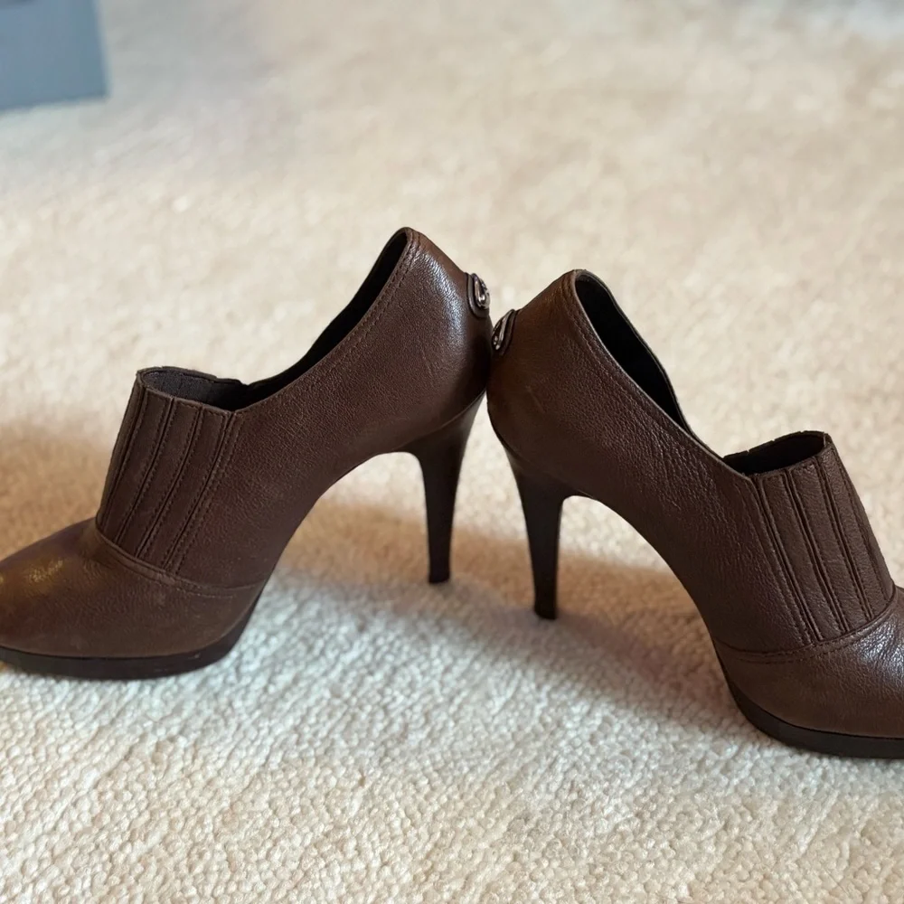 BCBGMaxAzria Brown Booties with Stiletto Design - Picture 4 of 12